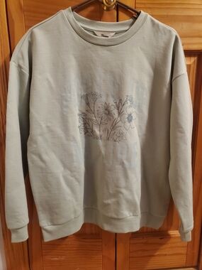 🆕️ NWT Girls' Floral Graphic Crewneck Sweatshirt in Sage